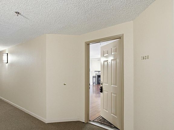 5th image of 1608 La Terrace Cir