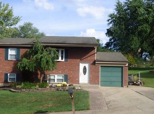 7707 Ravenswood Dr, Florence, KY 41042