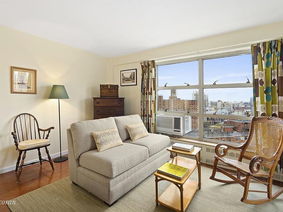 1st image of 80 La Salle St APT 17E