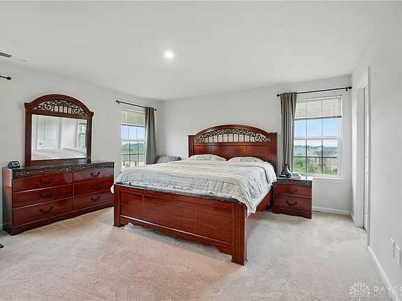4th image of 621 Babbling Brooke Dr