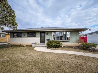 7806 W Burdick Ave, Milwaukee, WI 53219
