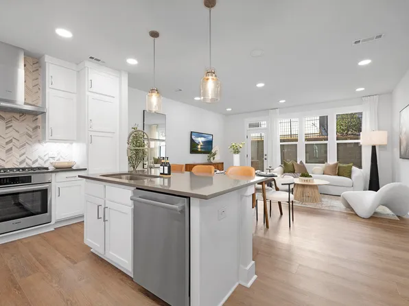 616 Cable Ct, Apex, NC 27523