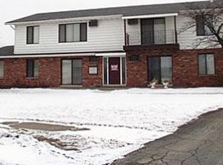 10 Scott St, Hebron, IN 46341