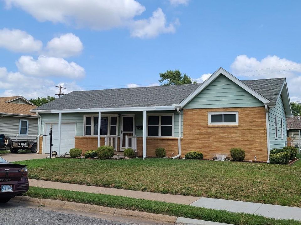 1st image of 1119 Windsor Dr