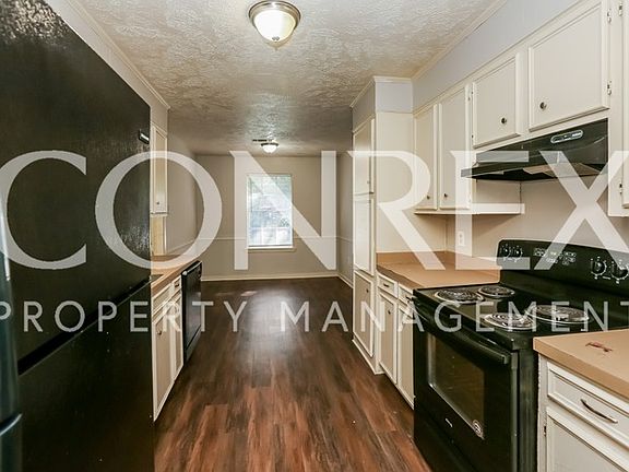 4th image of 5377 Brookhollow Dr