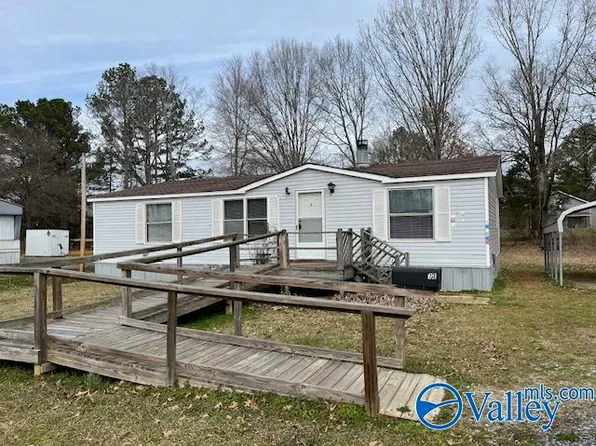 73 Lisa Ln, Scottsboro, AL 35769