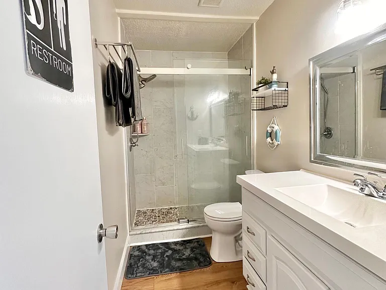 445 Gulf Shore Dr #106 — Photo 9