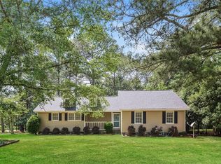 1347 Maple Dr, Griffin, GA 30224