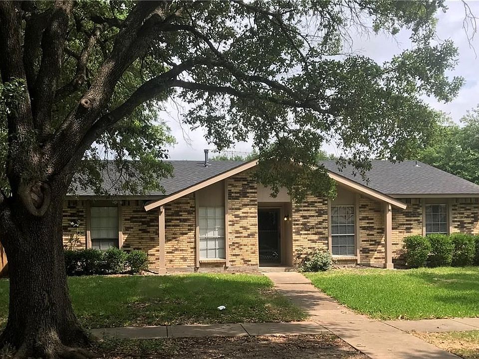 1st image of 2809 Clover Valley Dr