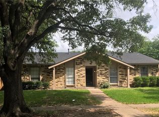 2809 Clover Valley Dr, Garland, TX 75043