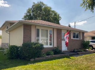83 Centre St, Quinte West, ON K0K2C0