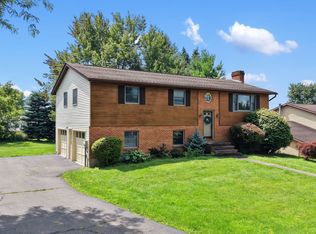 2636 Quail Ridge Rd, Endicott, NY 13760