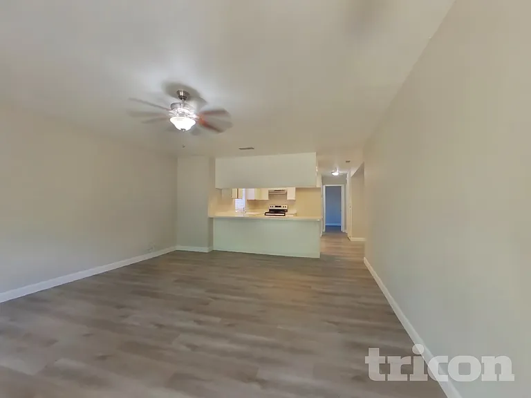 26560 Madison St — Photo 3