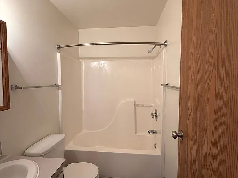 Jefferson Crossing Townhomes — Photo 37