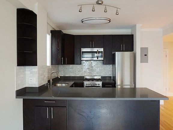 2nd image of 2165 Larkin St #51