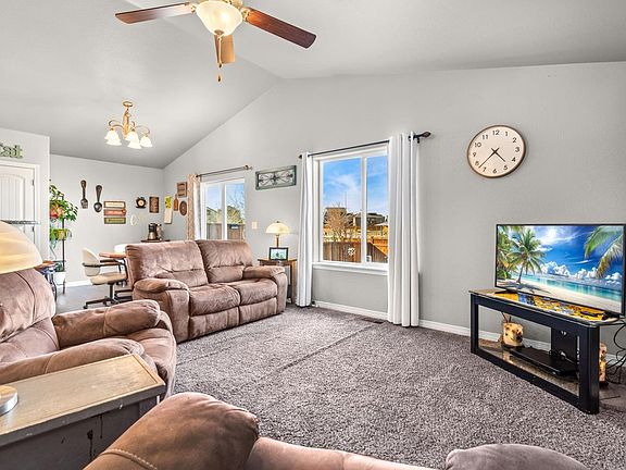 4th image of 1440 Moraine Valley Dr
