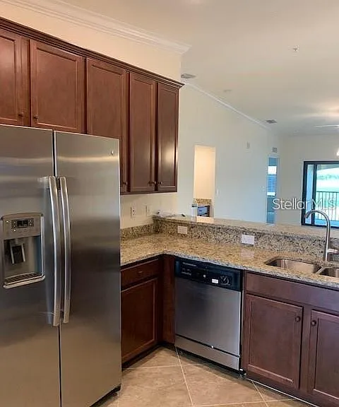 5604 Palmer Cir #202 — Photo 8