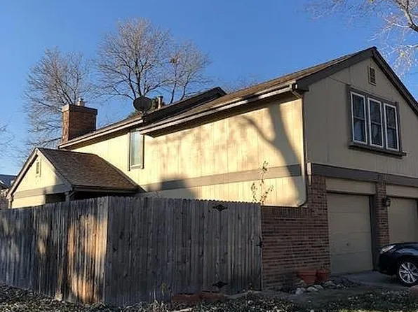 8711 Garrison Ct, Arvada, CO 80005