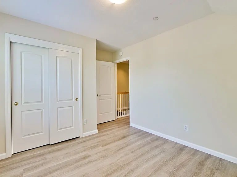 352 Beemer Ave — Photo 29
