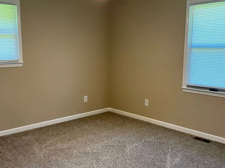 275 Attaway Rd — Photo 11