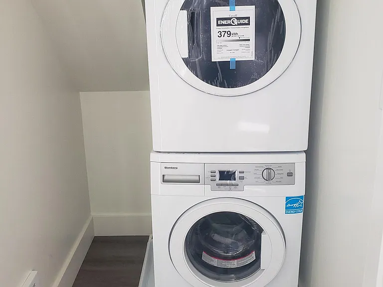 Bloomberg front load washer and dryer.
