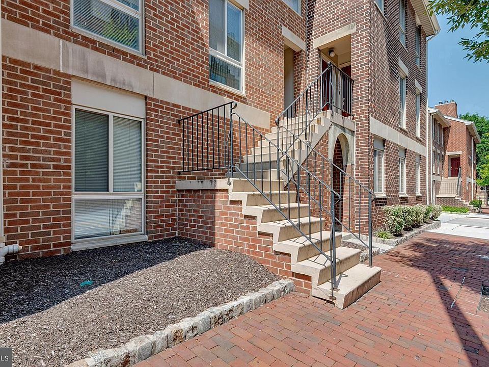 2nd Level Condo located in Otterbein