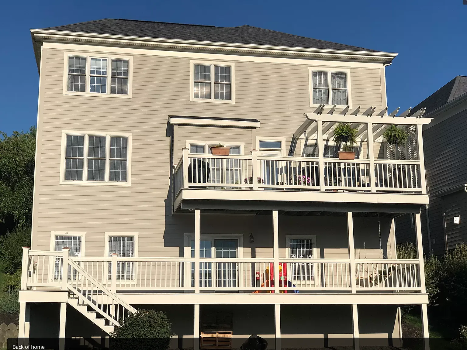 2 bed, 1190 sqft, $1,300 — Photo 1
