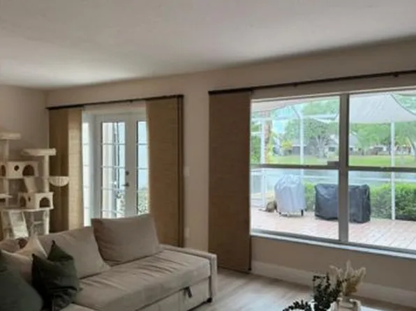 1120 W Lakes Dr, Deerfield Beach, FL 33442