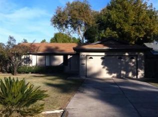 2512 Lakeview Dr, Stockton, CA 95204