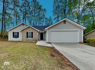928 N Cumberland Cir, Riverdale, GA 30296