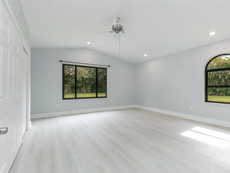 13401 SW 83rd Ave — Photo 35