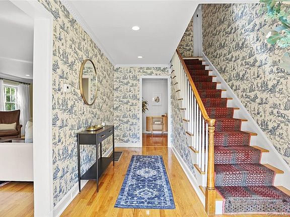 3rd image of 46 Pine Hill Ave