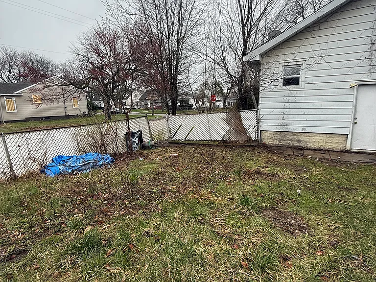 2433 Pennsylvania Ave — Photo 18