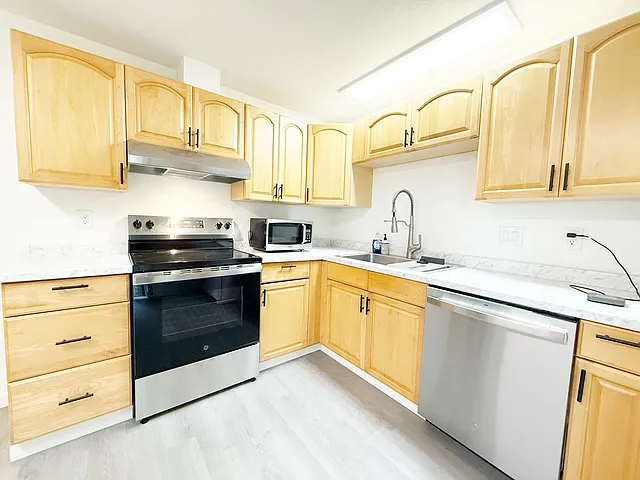 3365 SE Carmae Dr — Photo 8