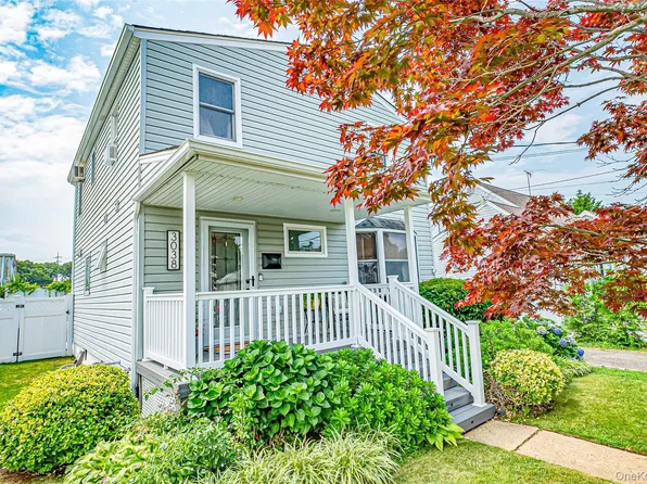 3038 Lowell Avenue, Wantagh, NY 11793