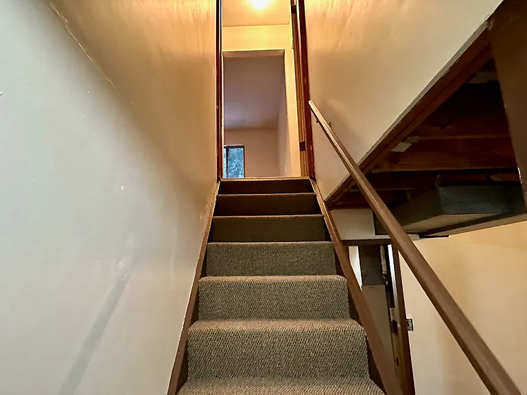 270 Cluster Ave #2 — Photo 9