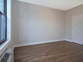 106 Marshall St, Hoboken, NJ