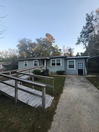 301 Gaile Ave Photo 1