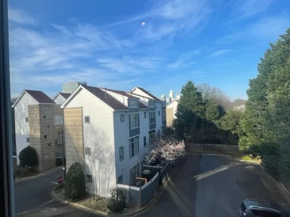 2085 Atherton Heights Ln, Charlotte, NC 28203