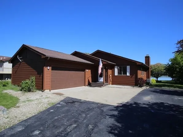 1770 Berkshire Dr, Gladwin, MI 48624