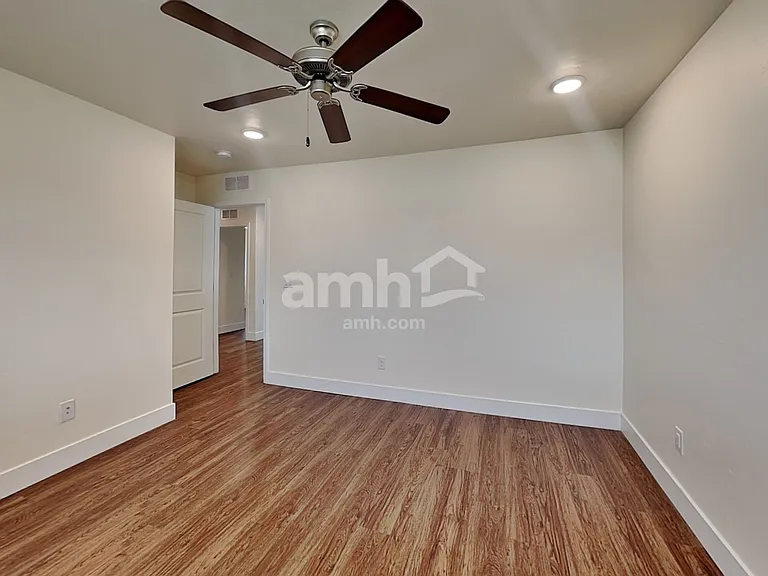 9472 W Chino St — Photo 10