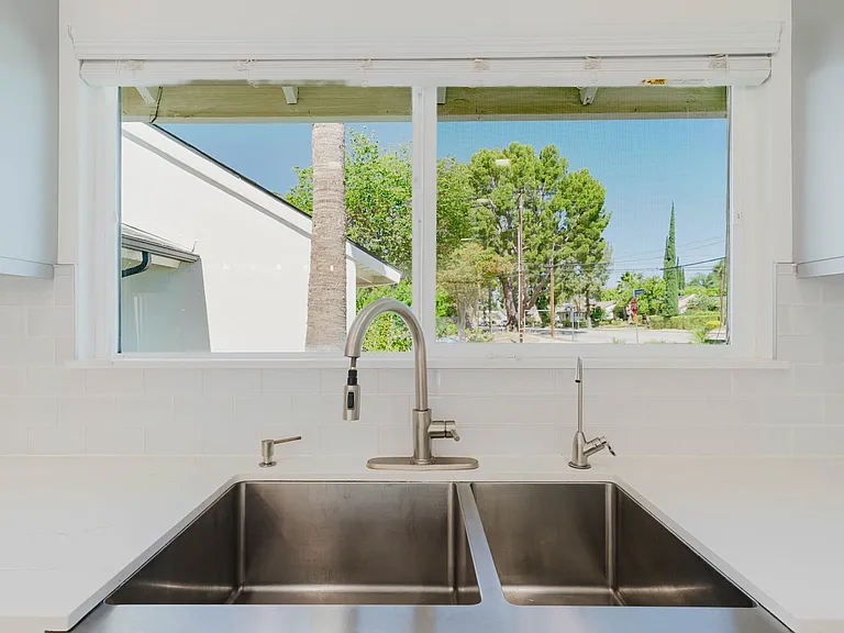 11072 Chimineas Ave — Photo 15