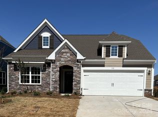 199 White Apple Way #BF5-89, Statesville, NC 28625