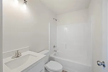 645 N McCart St #645 N MCCART — Photo 14