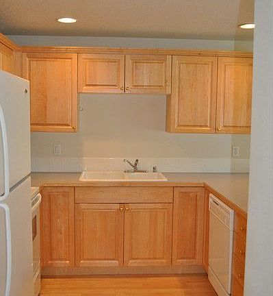 5th image of 14008 NE 7th Ct