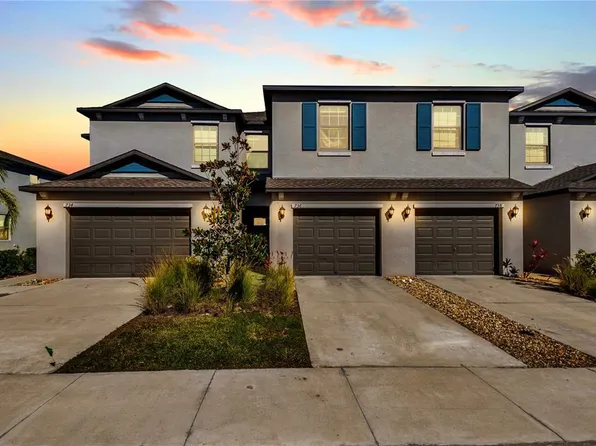 736 Royal Empress Dr, Ruskin, FL 33570