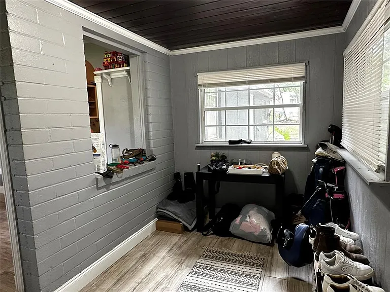 724 NE 17th Ave — Photo 6