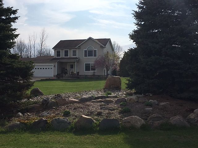 1st image of 9190 Clover Dr