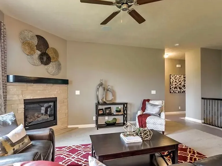 16333 Potter St — Photo 3