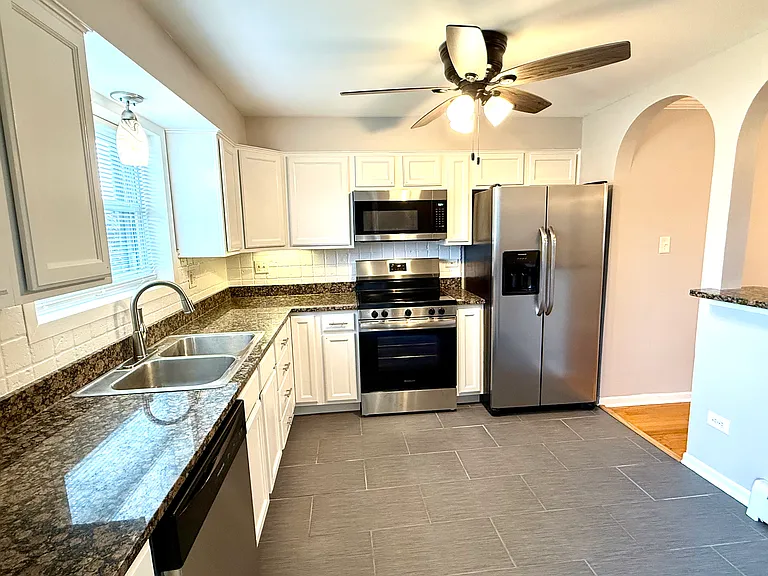 7202 Adams St — Photo 3